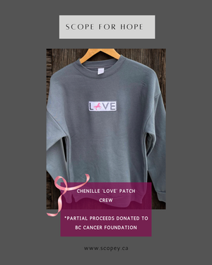 Chenille LOVE patch crew sweatshirt