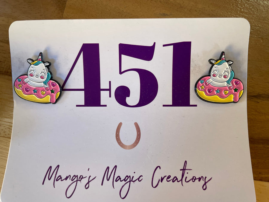 Mango's Magic Creations Show Number Pins