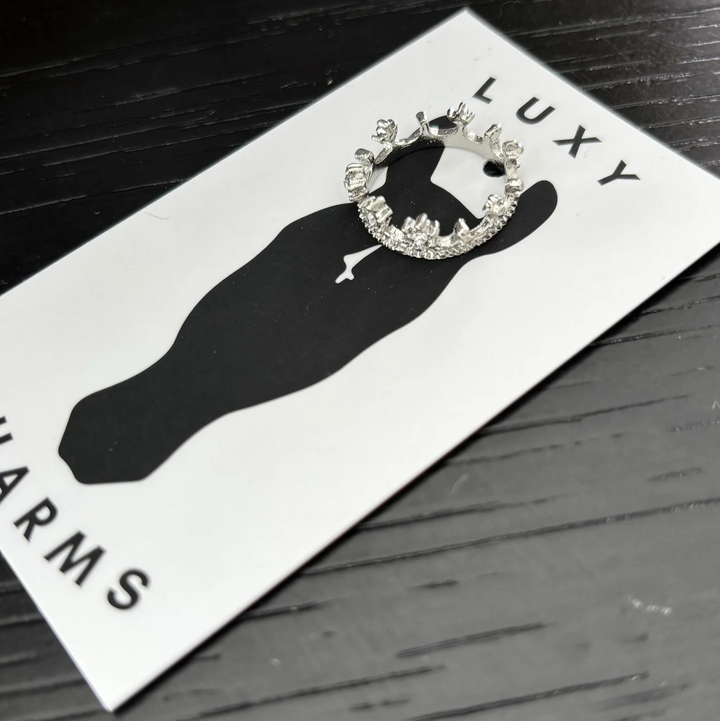 Luxy Forelock Crowns