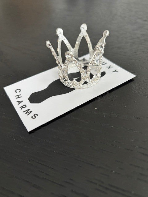 Luxy Forelock Crowns